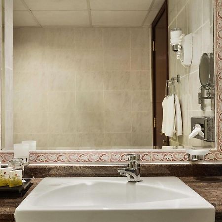 Ramada By Wyndham Beach Hotel Ajman Luaran gambar
