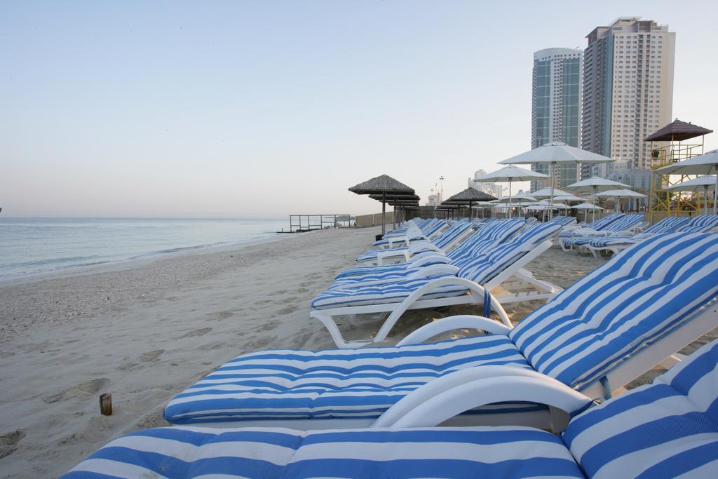 Ramada By Wyndham Beach Hotel Ajman Luaran gambar